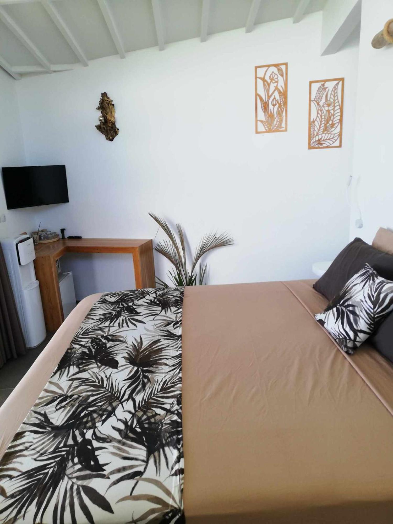 Eden Eco-Villas With Private Pool & Sea View - Adult Only Batumadeg Exterior photo